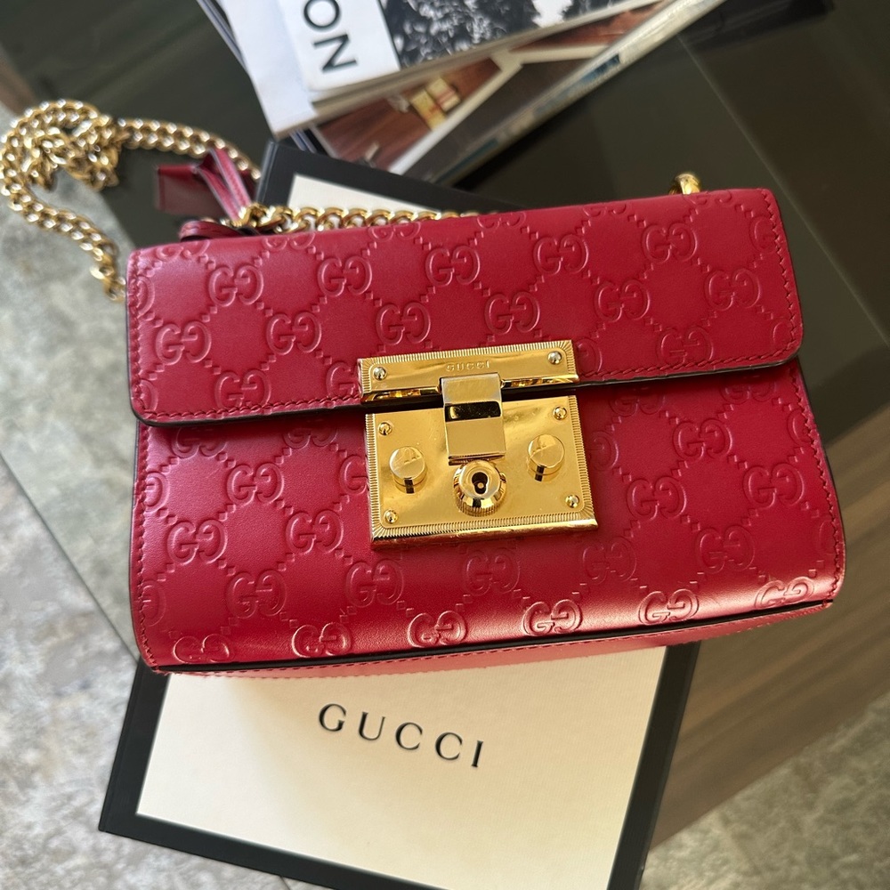 Padlock small Gucci Signature shoulder bag